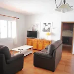 Neus Villa *